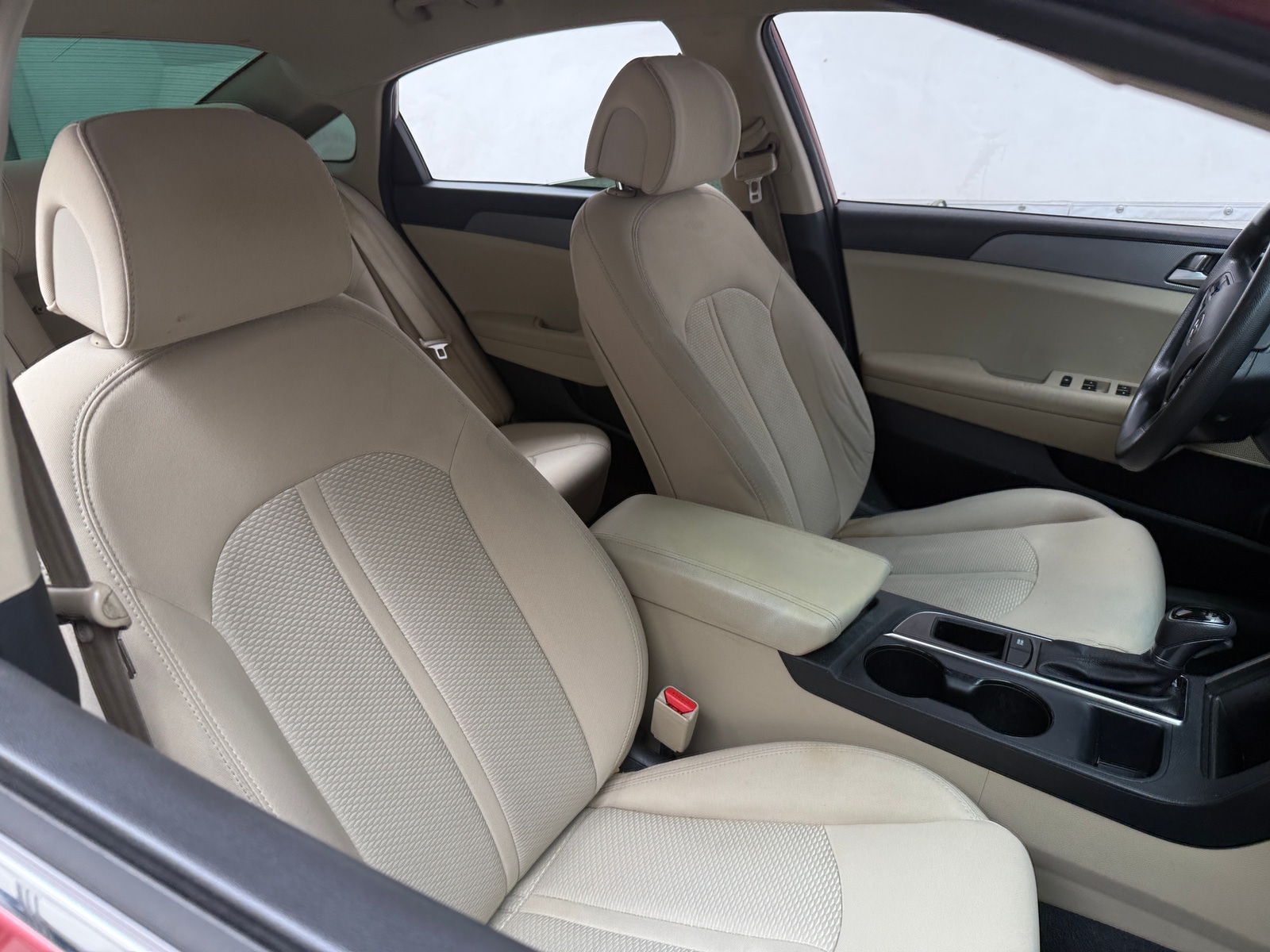 Thumbnail: 2016 Hyundai Sonata - 2