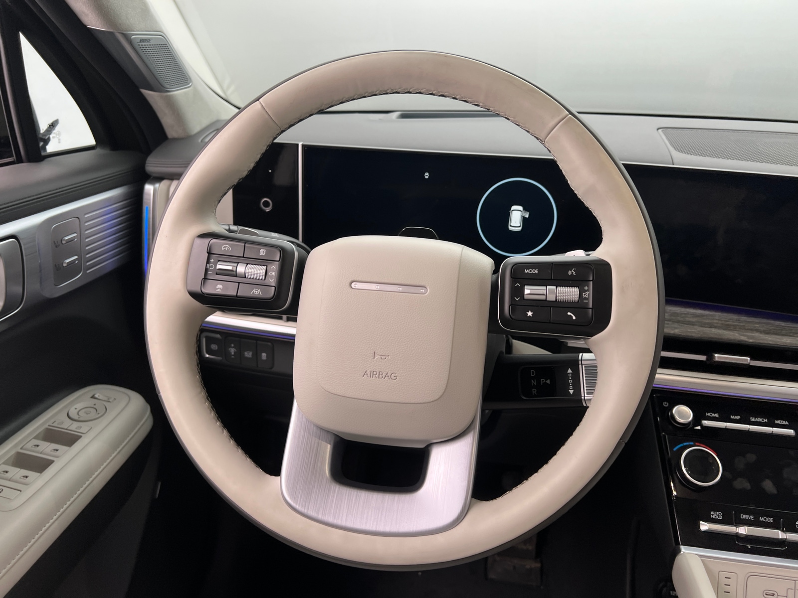 Thumbnail: 2024 Hyundai Santa Fe - 4