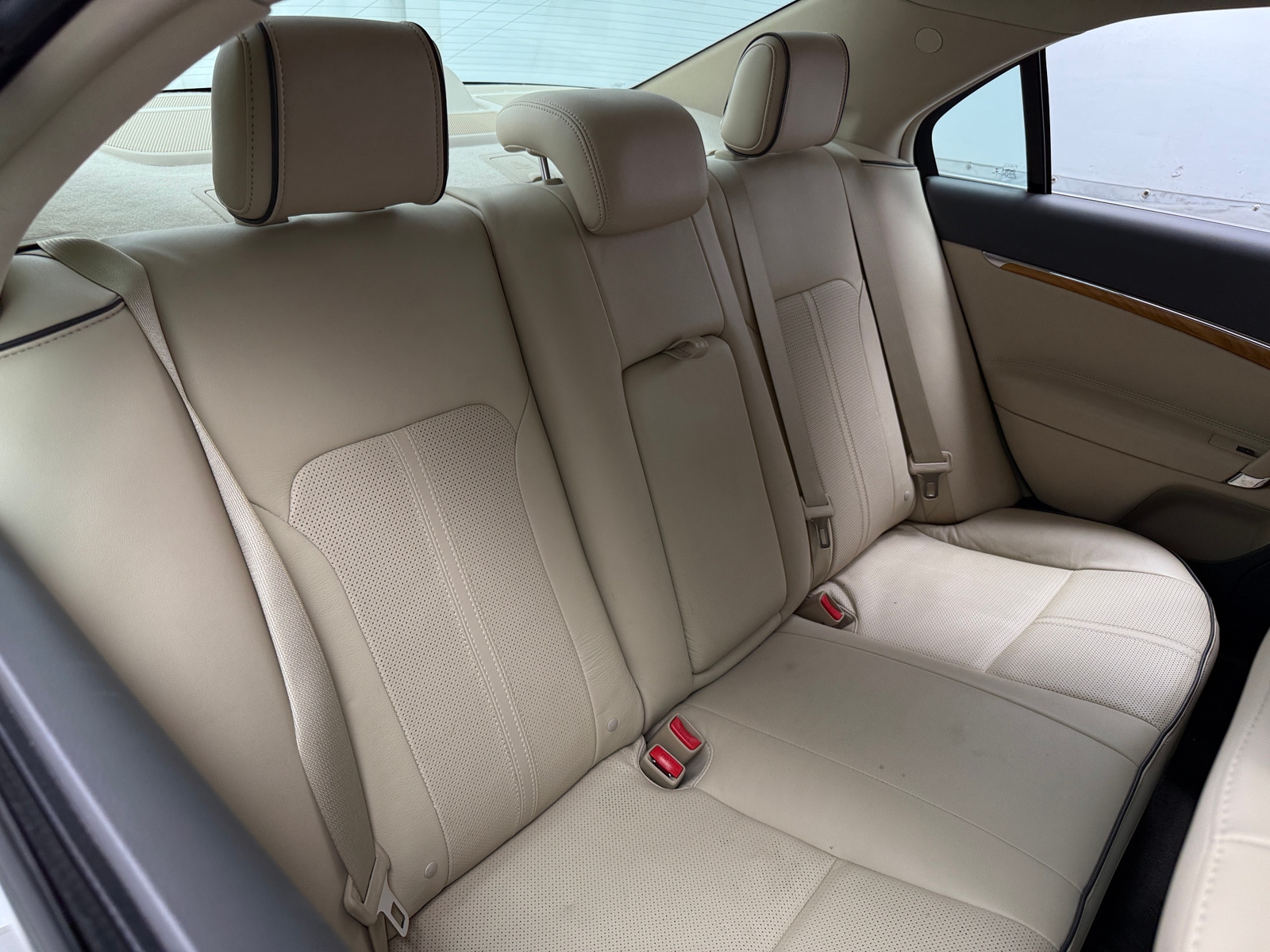 Thumbnail: 2012 Lincoln MKZ - 5