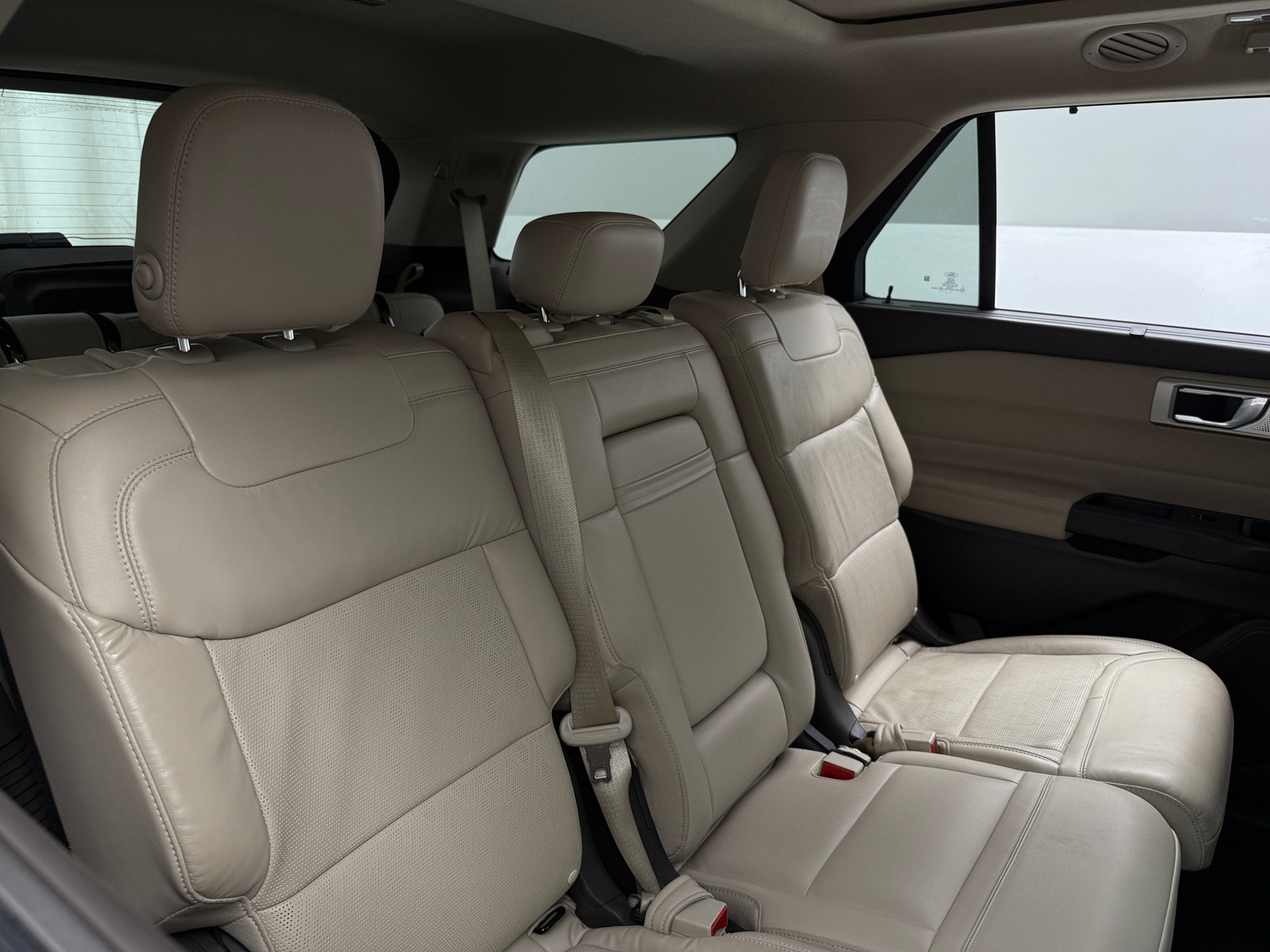Thumbnail: 2020 Ford Explorer - 6