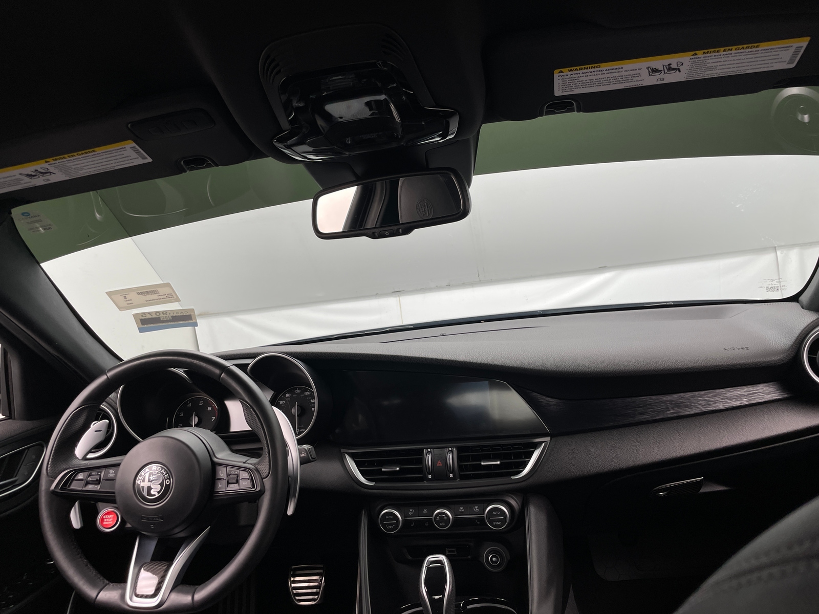Thumbnail: 2022 Alfa Romeo Giulia - 2