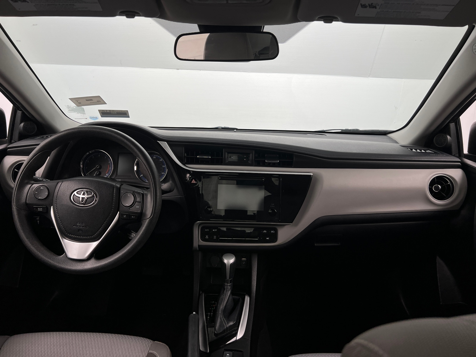 Thumbnail: 2018 Toyota Corolla - 3