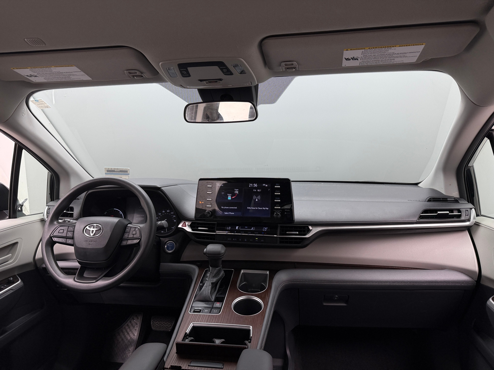 Thumbnail: 2022 Toyota Sienna - 3