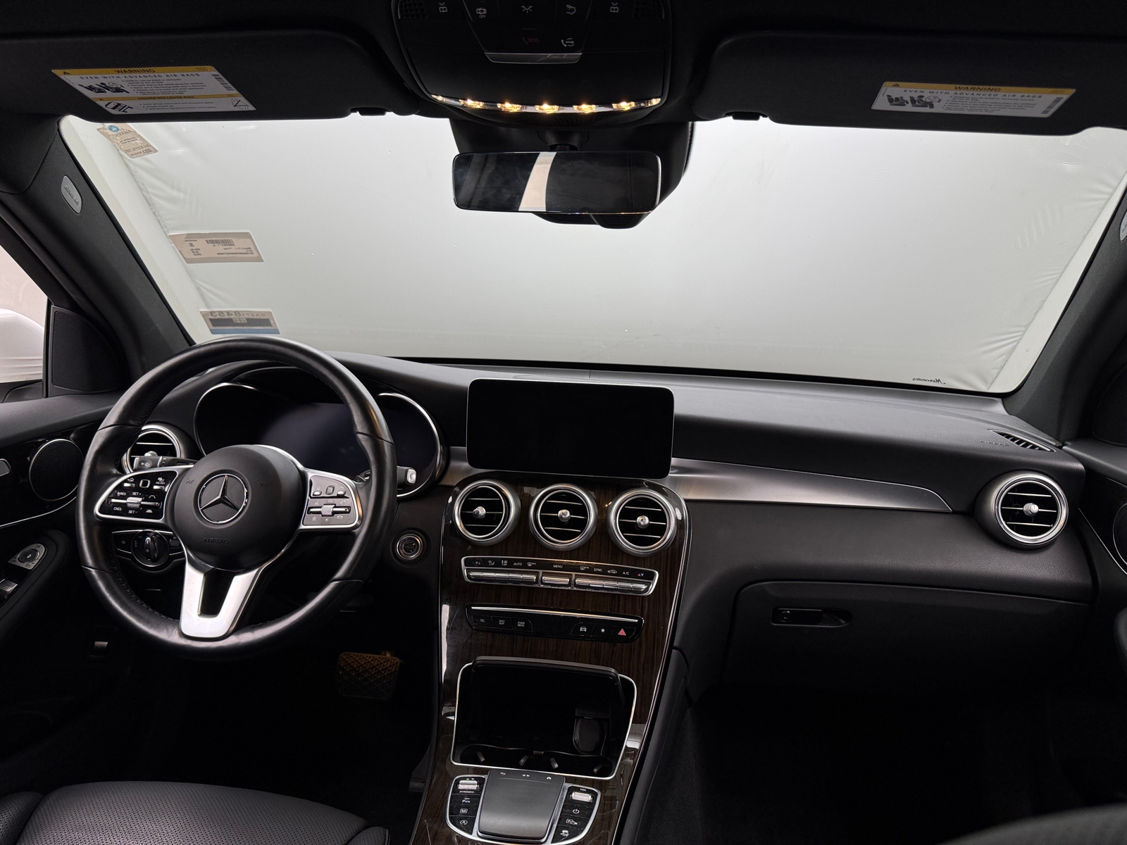 Thumbnail: 2022 Mercedes-Benz GLC - 2