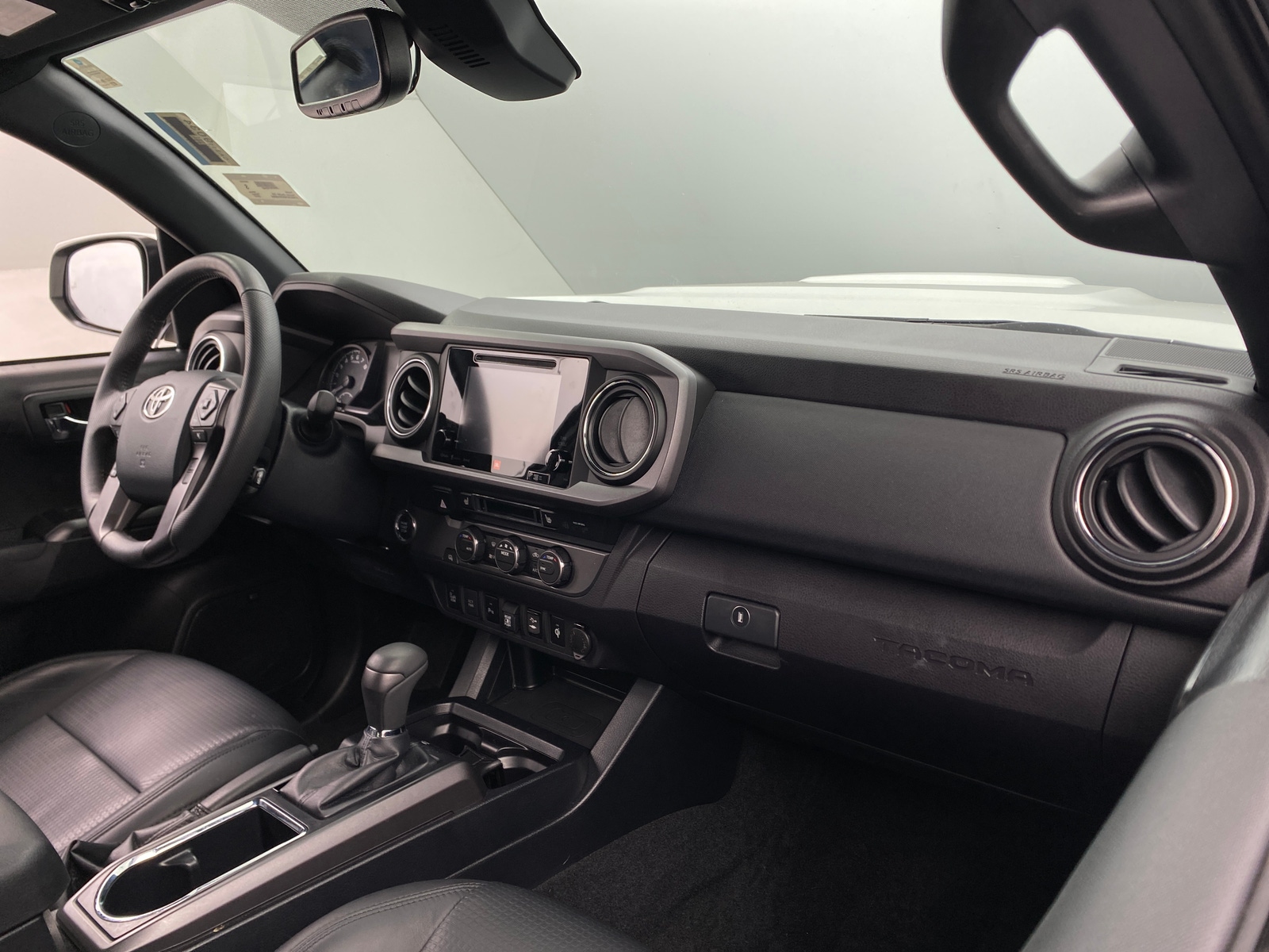 Thumbnail: 2019 Toyota Tacoma - 3
