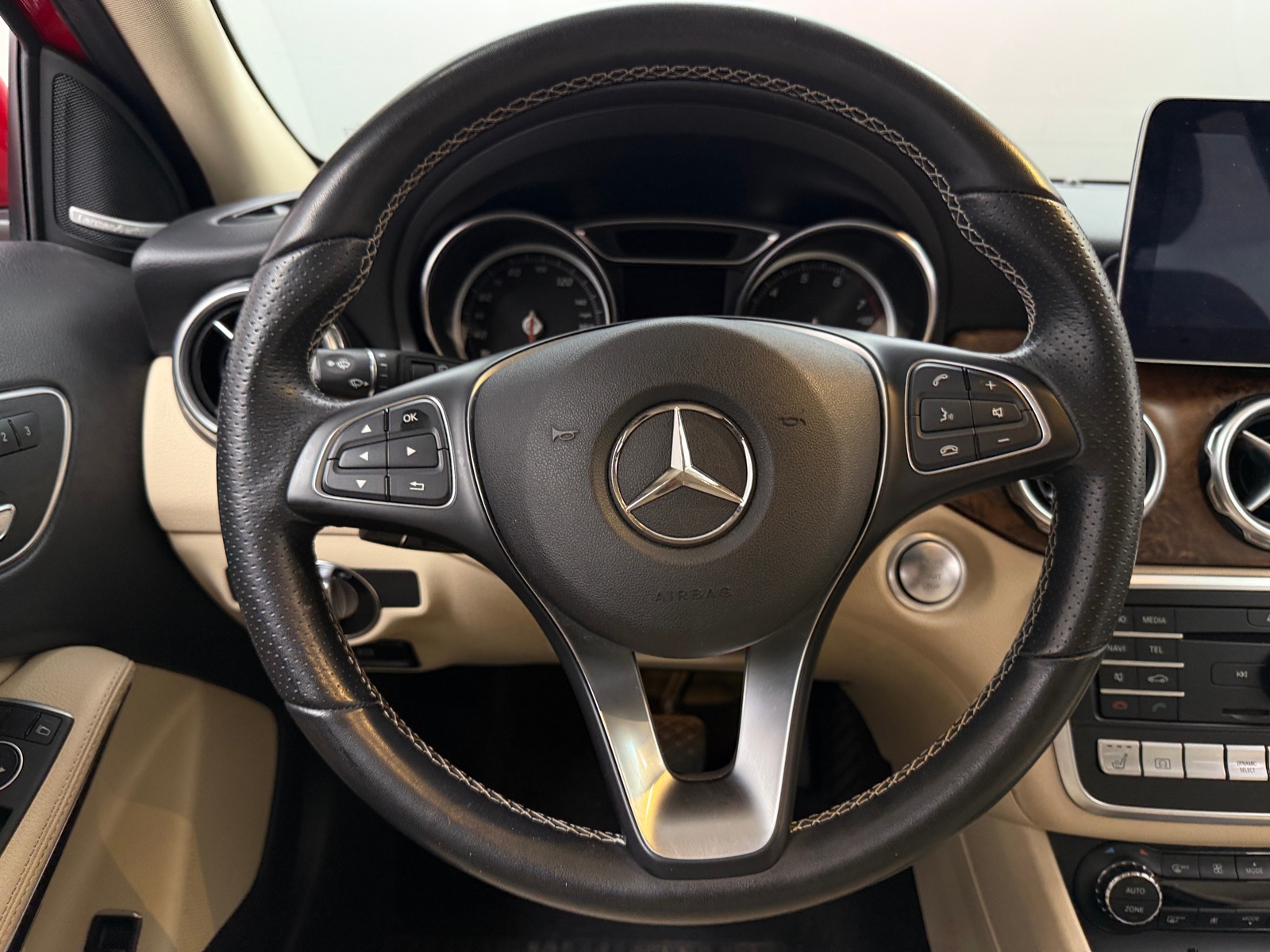 Thumbnail: 2020 Mercedes-Benz GLA - 4