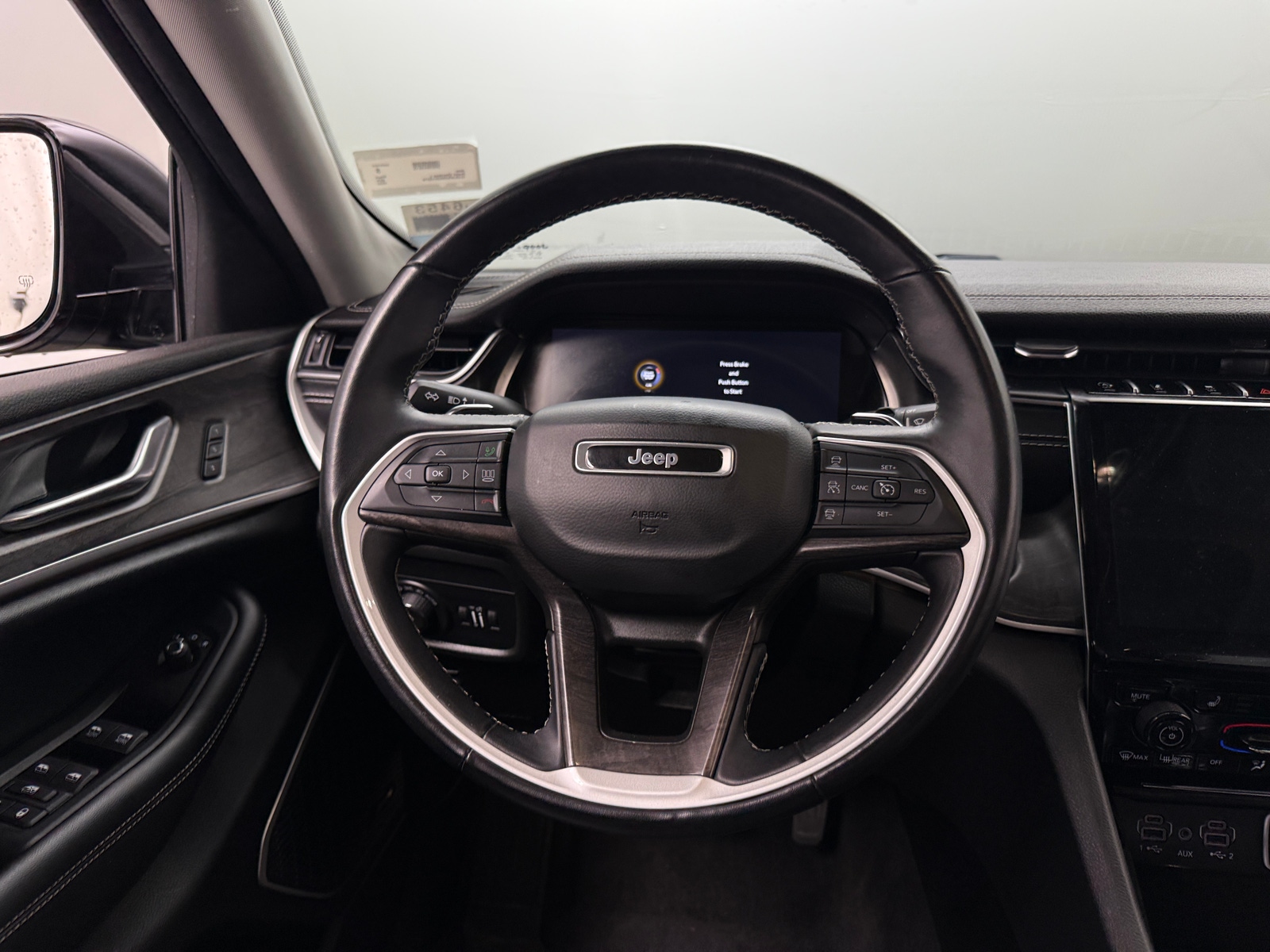 Thumbnail: 2022 Jeep Grand Cherokee L - 4