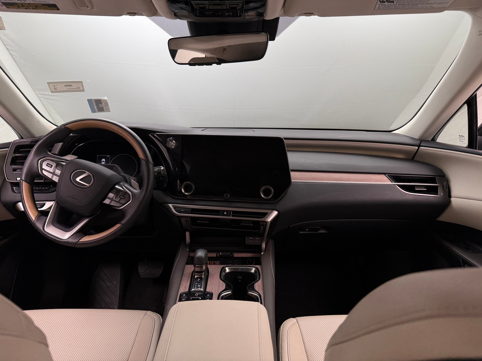 Thumbnail: 2024 Lexus RX - 3