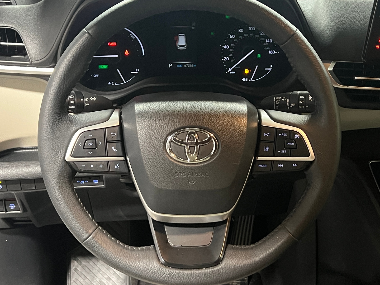 Thumbnail: 2022 Toyota Sienna - 4