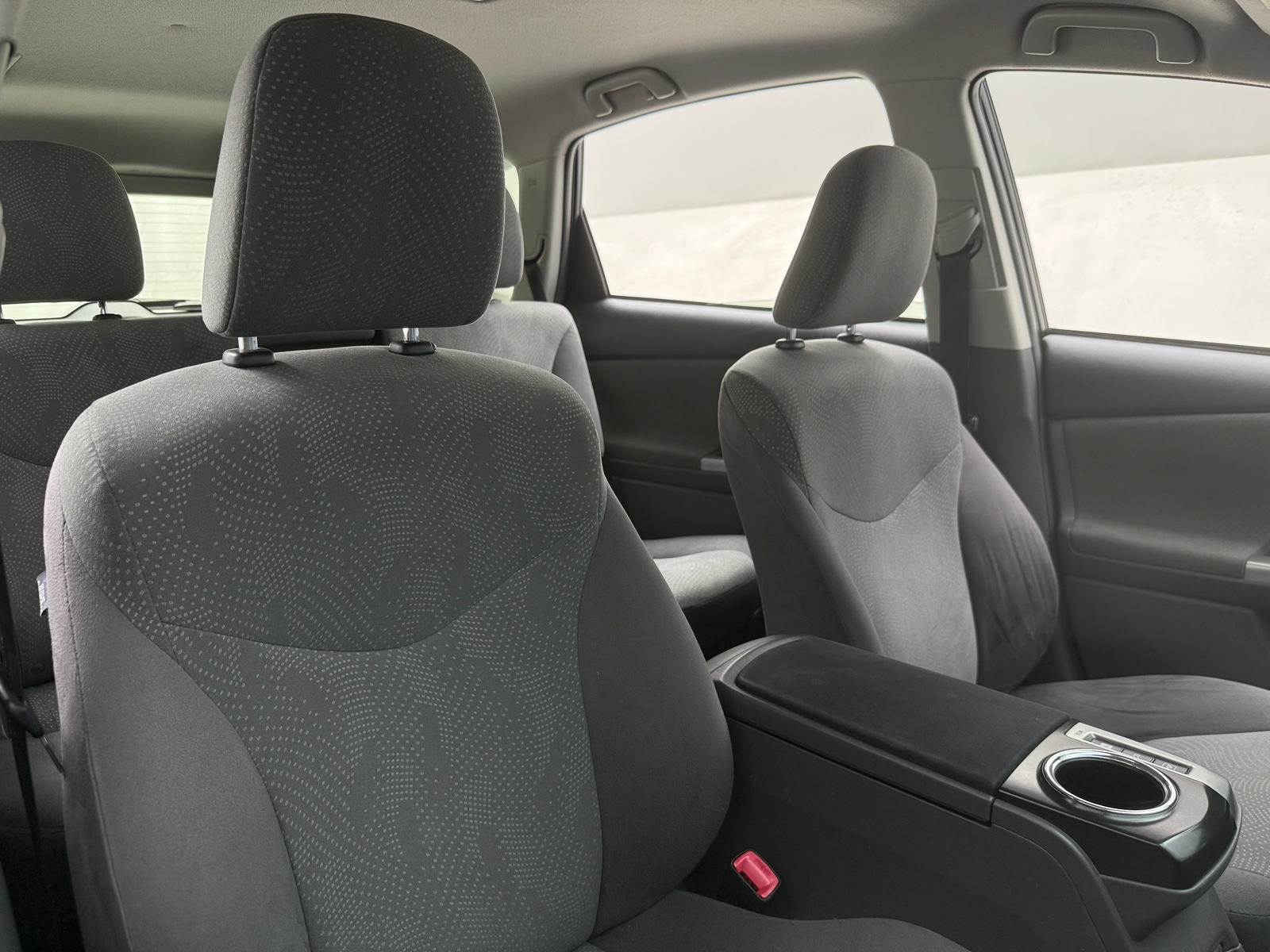 Thumbnail: 2013 Toyota Prius v - 2