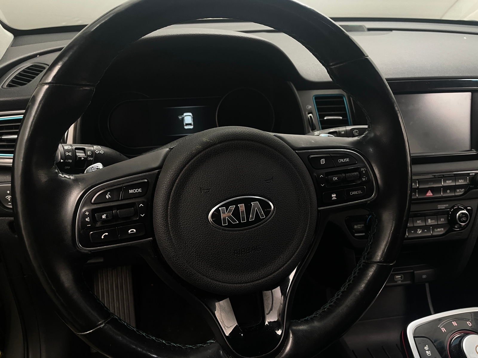 Thumbnail: 2019 Kia Niro - 4