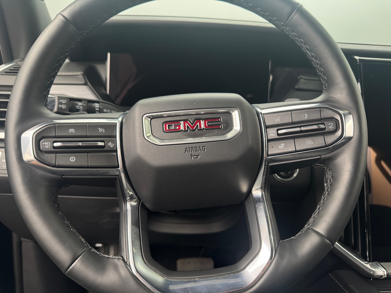 Thumbnail: 2025 GMC Acadia - 5