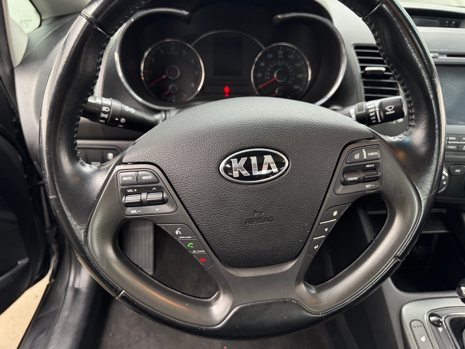 Thumbnail: 2016 Kia Forte - 4