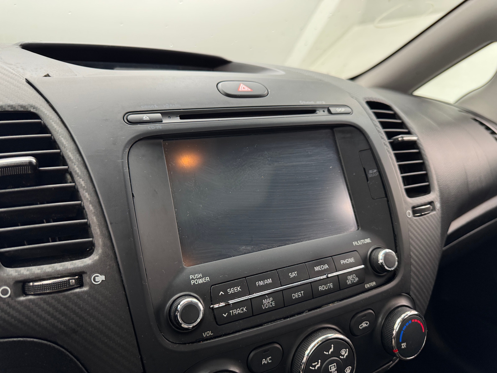 Thumbnail: 2016 Kia Forte - 3