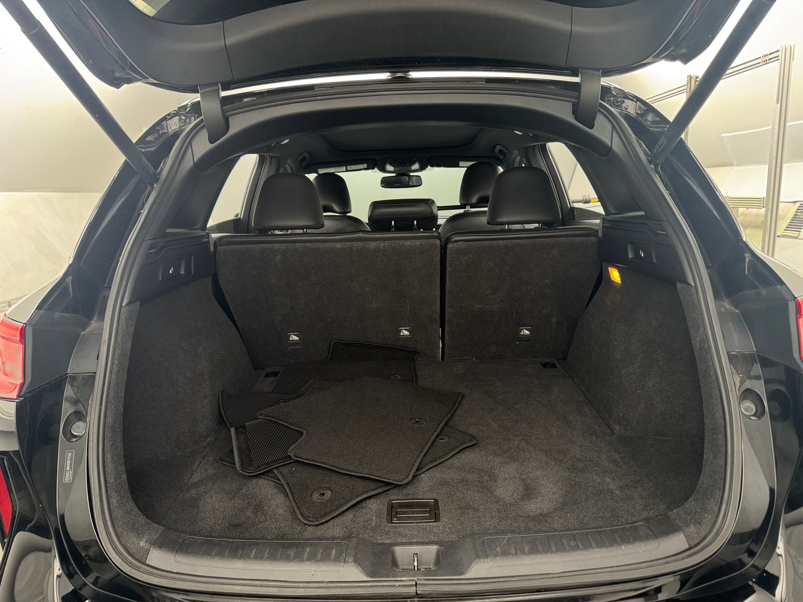 Thumbnail: 2021 INFINITI QX50 - 6