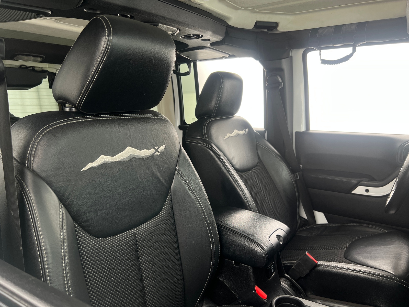 Thumbnail: 2015 Jeep Wrangler - 2
