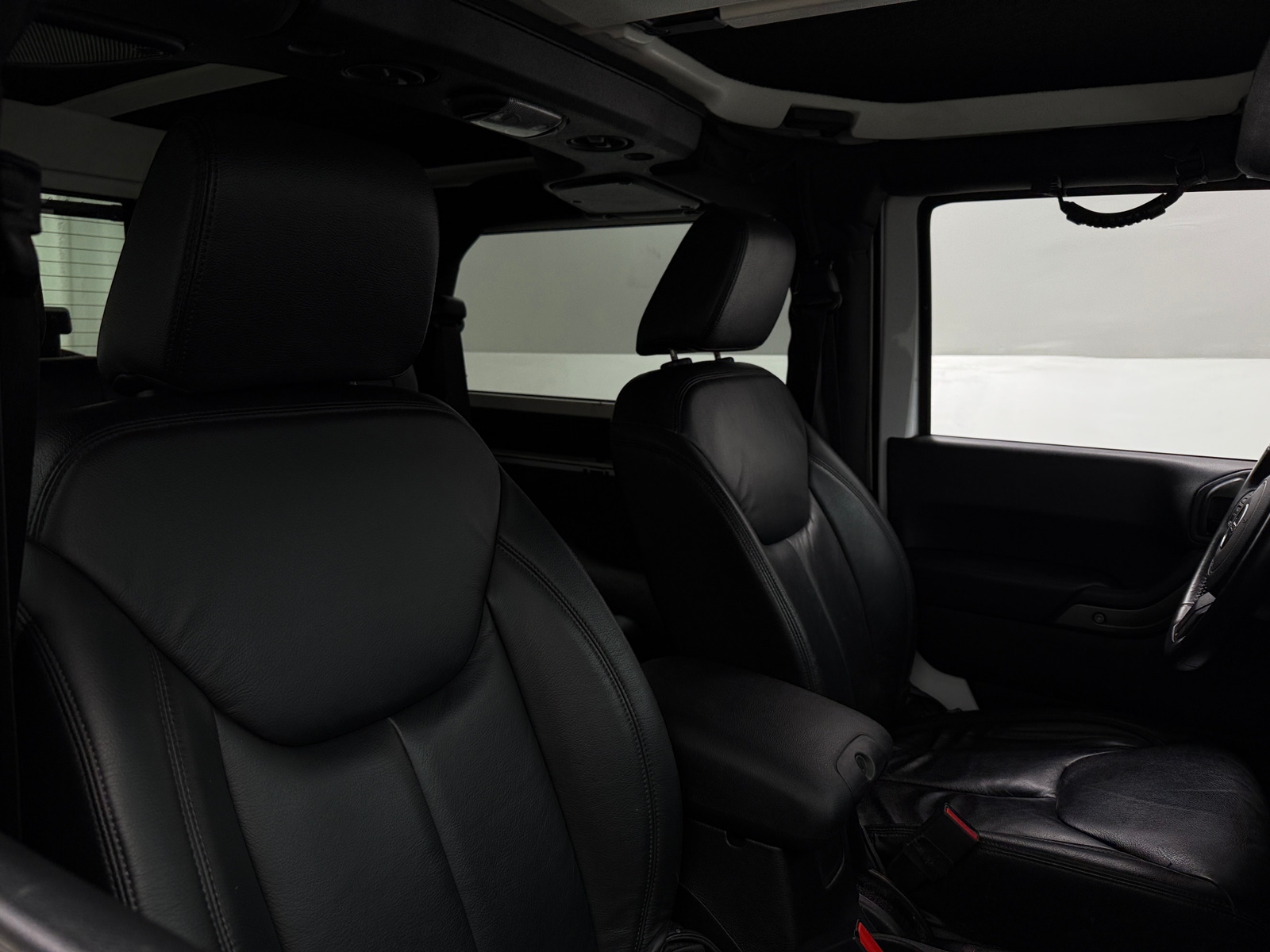 Thumbnail: 2015 Jeep Wrangler - 2