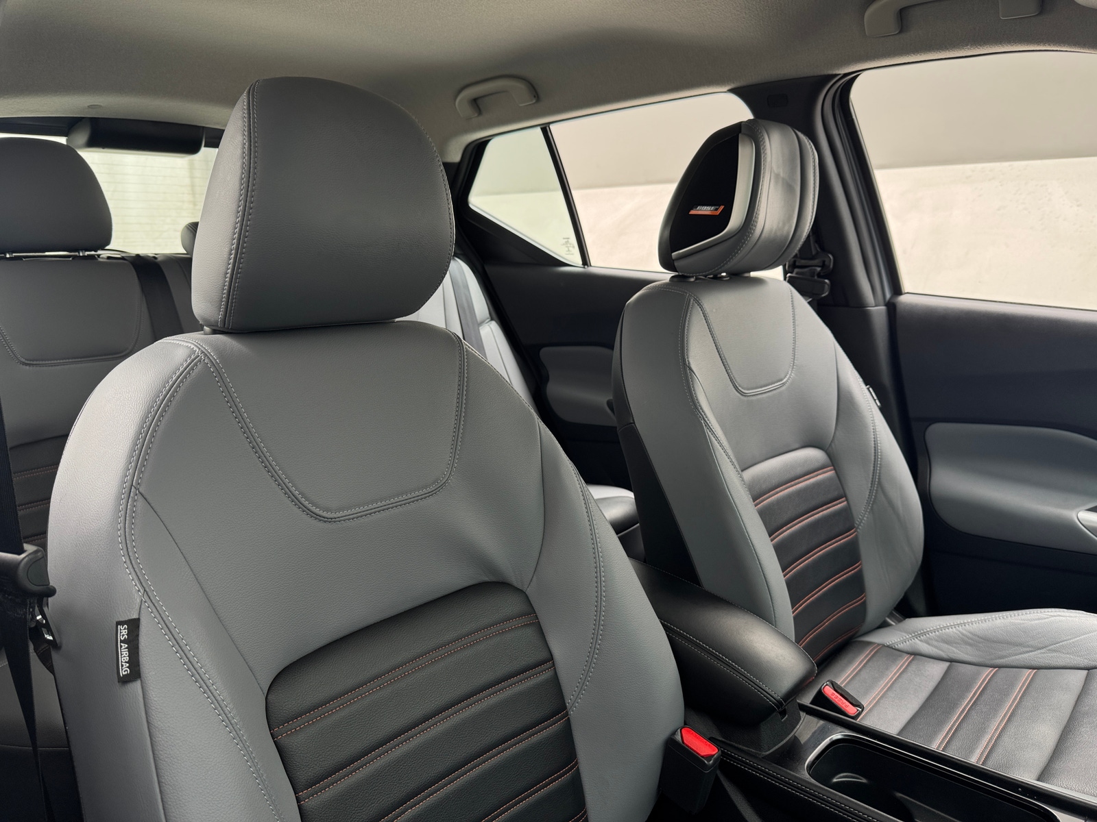 Thumbnail: 2022 Nissan Kicks - 2