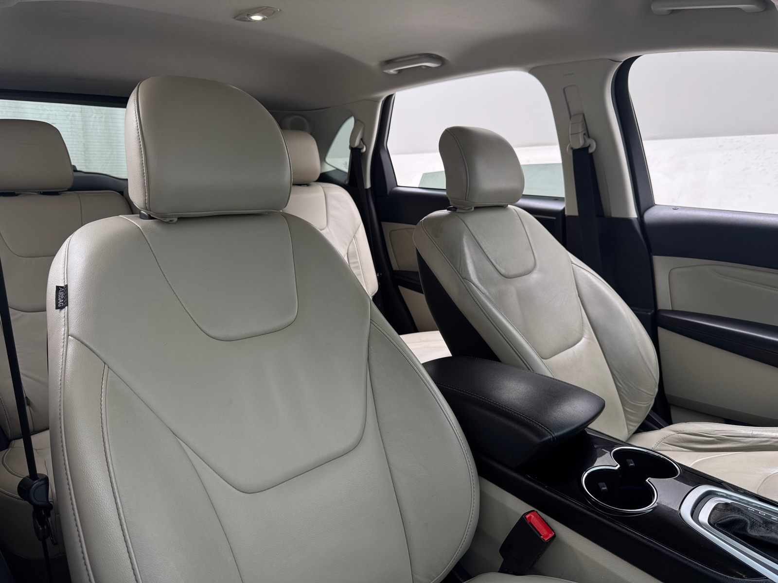 Thumbnail: 2016 Ford Edge - 2