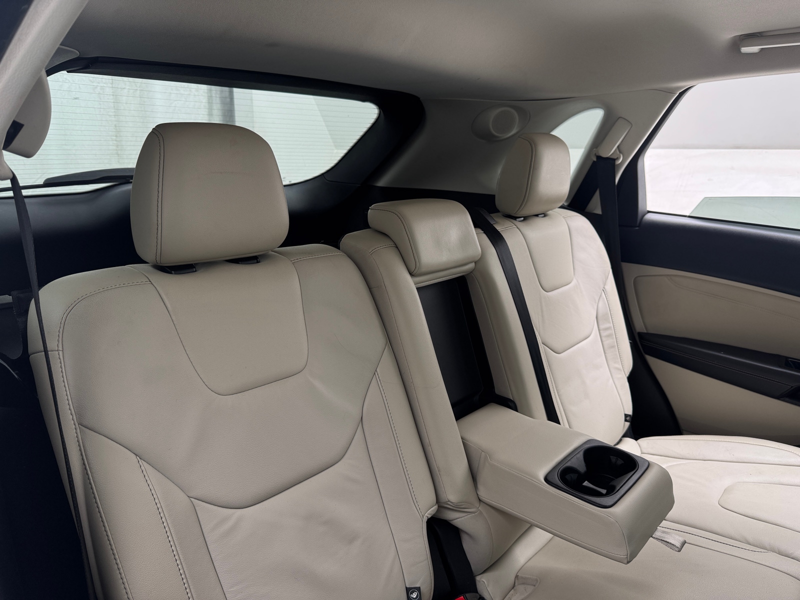 Thumbnail: 2016 Ford Edge - 6