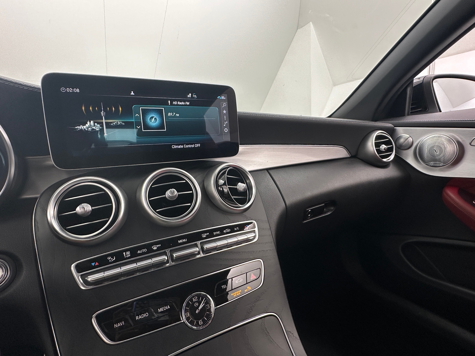 Thumbnail: 2020 Mercedes-Benz C-Class - 3