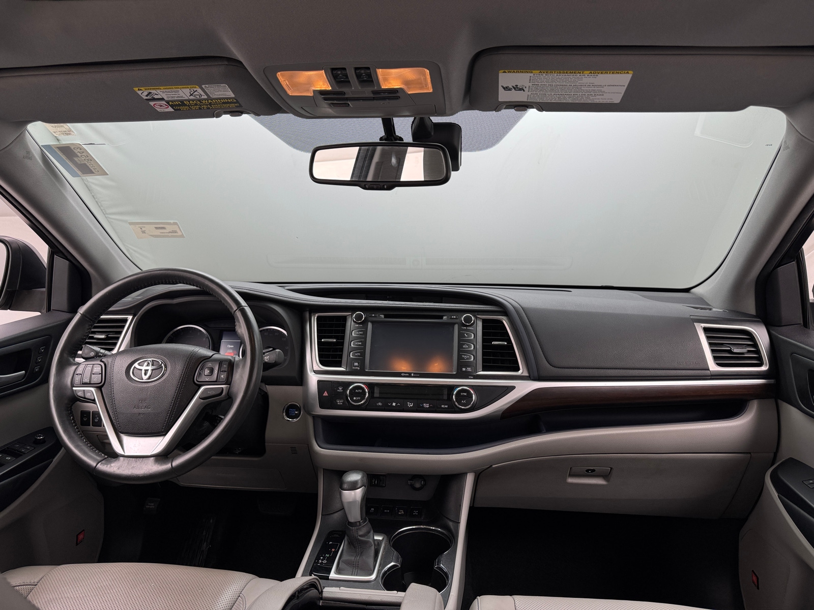 Thumbnail: 2015 Toyota Highlander - 2