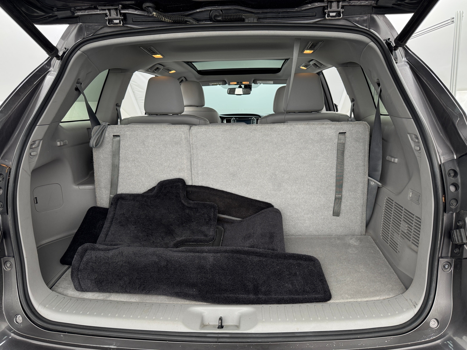 Thumbnail: 2015 Toyota Highlander - 6