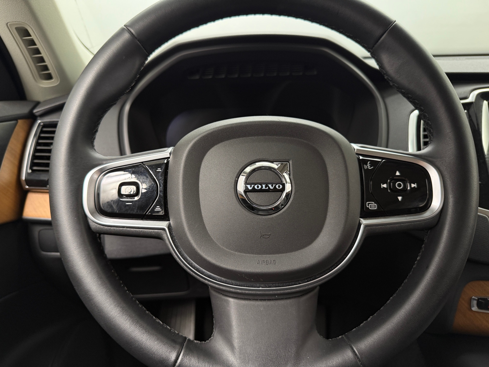 Thumbnail: 2024 Volvo XC90 - 4
