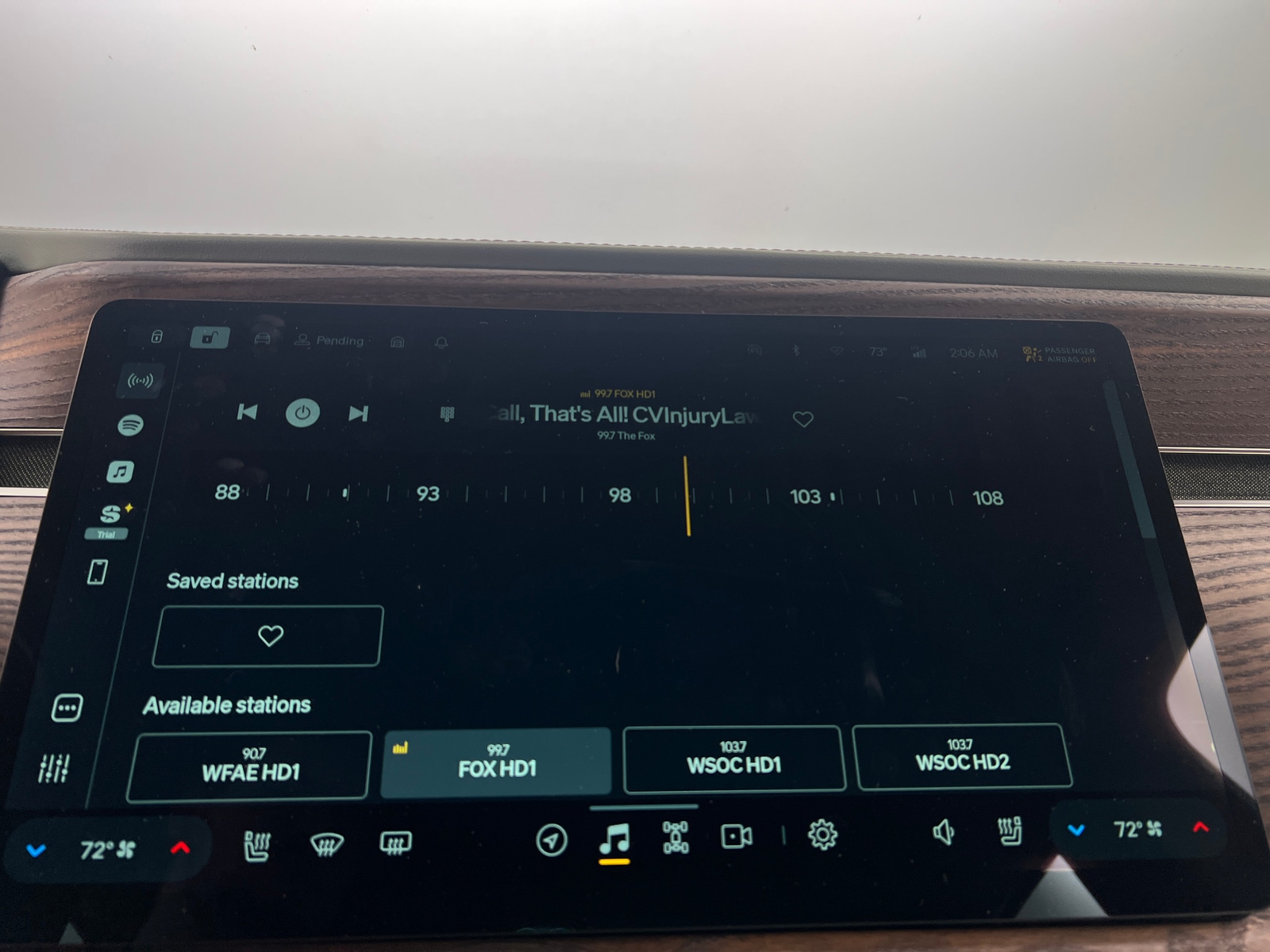 Thumbnail: 2023 Rivian R1S - 3