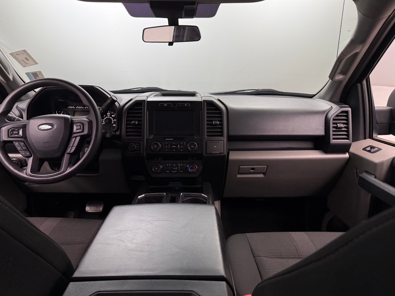 Thumbnail: 2020 Ford Econoline - 3