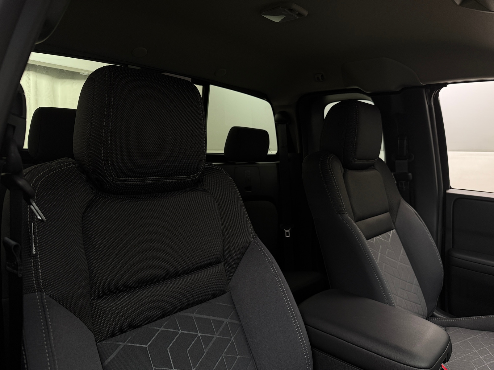 Thumbnail: 2025 Nissan Frontier - 2