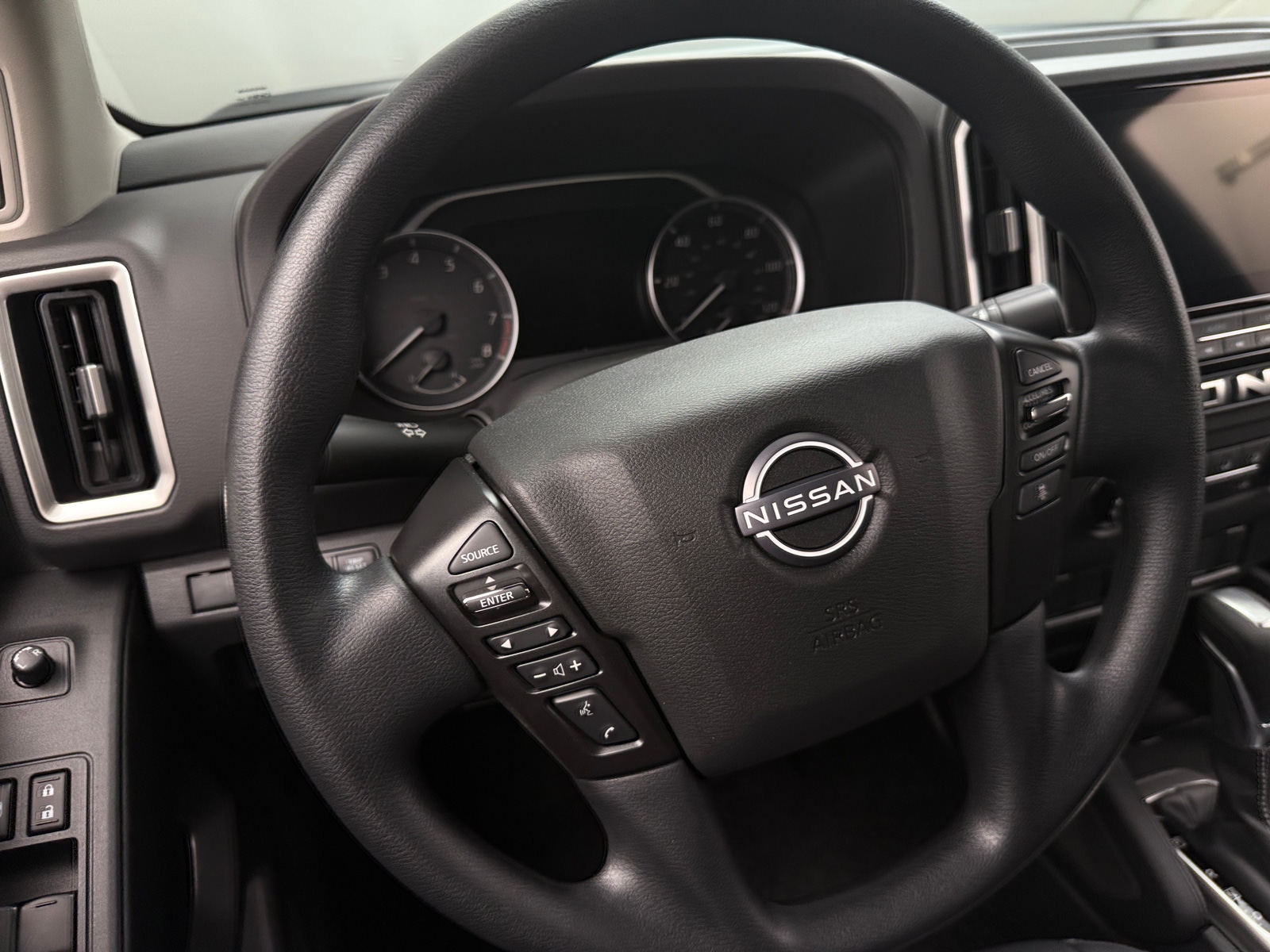 Thumbnail: 2025 Nissan Frontier - 5