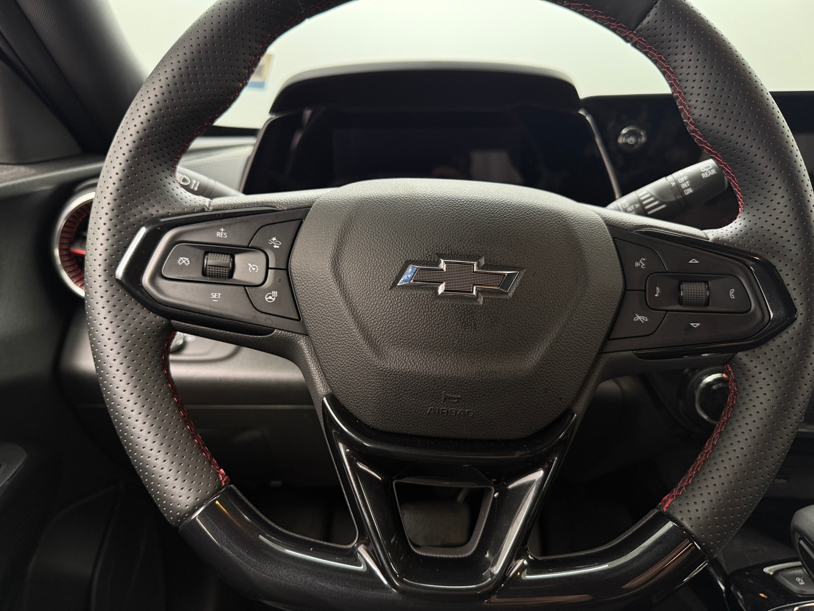 Thumbnail: 2025 Chevrolet Trax - 4