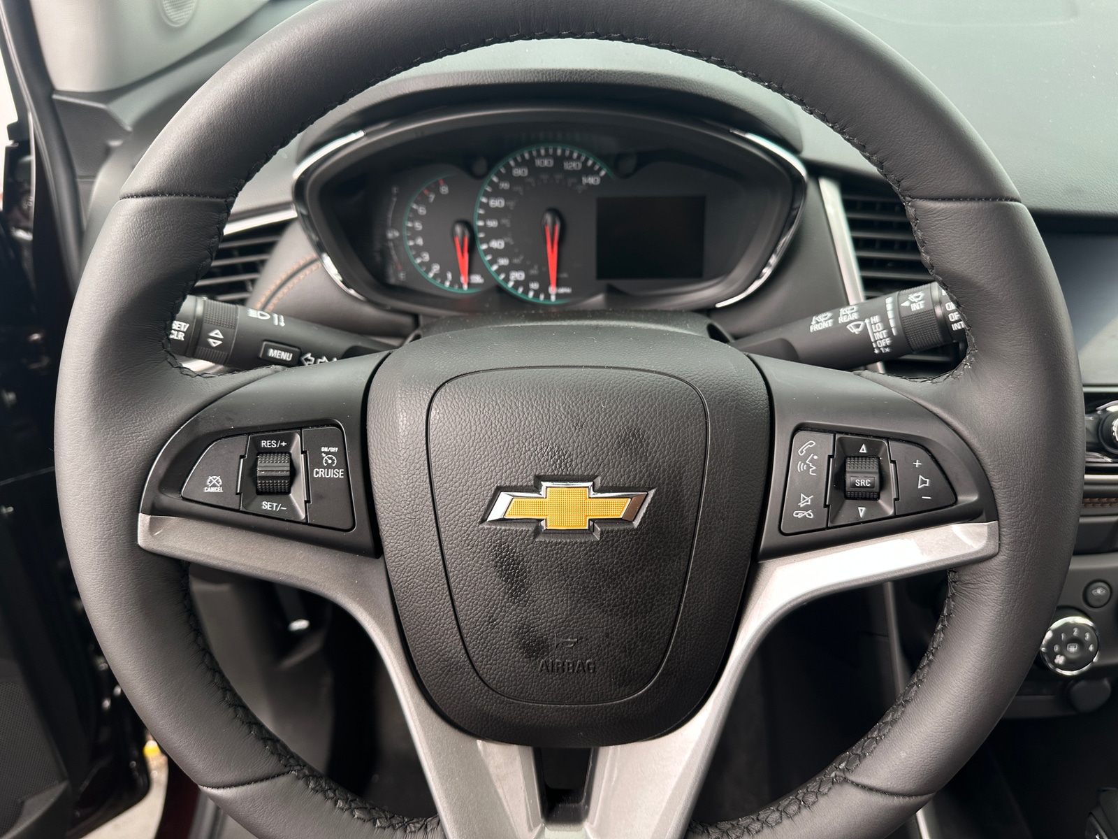 Thumbnail: 2022 Chevrolet Trax - 4