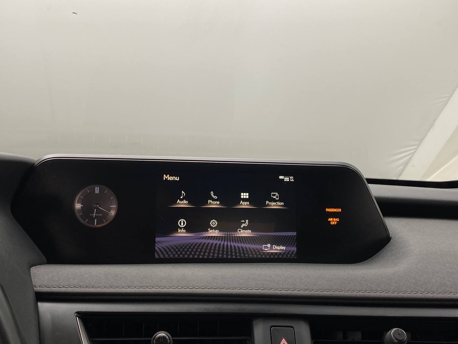 Thumbnail: 2019 Lexus UX - 3