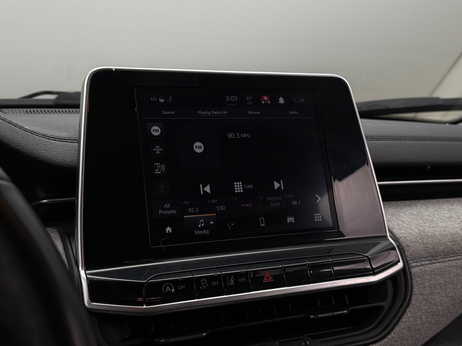 Thumbnail: 2022 Jeep Compass - 4