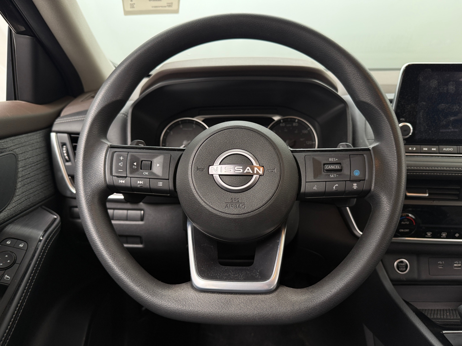 Thumbnail: 2023 Nissan Rogue - 5