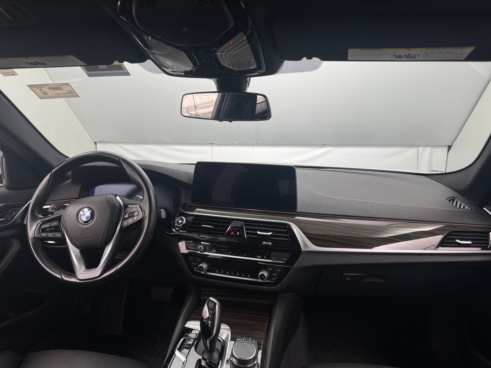 Thumbnail: 2023 BMW 5 Series - 2