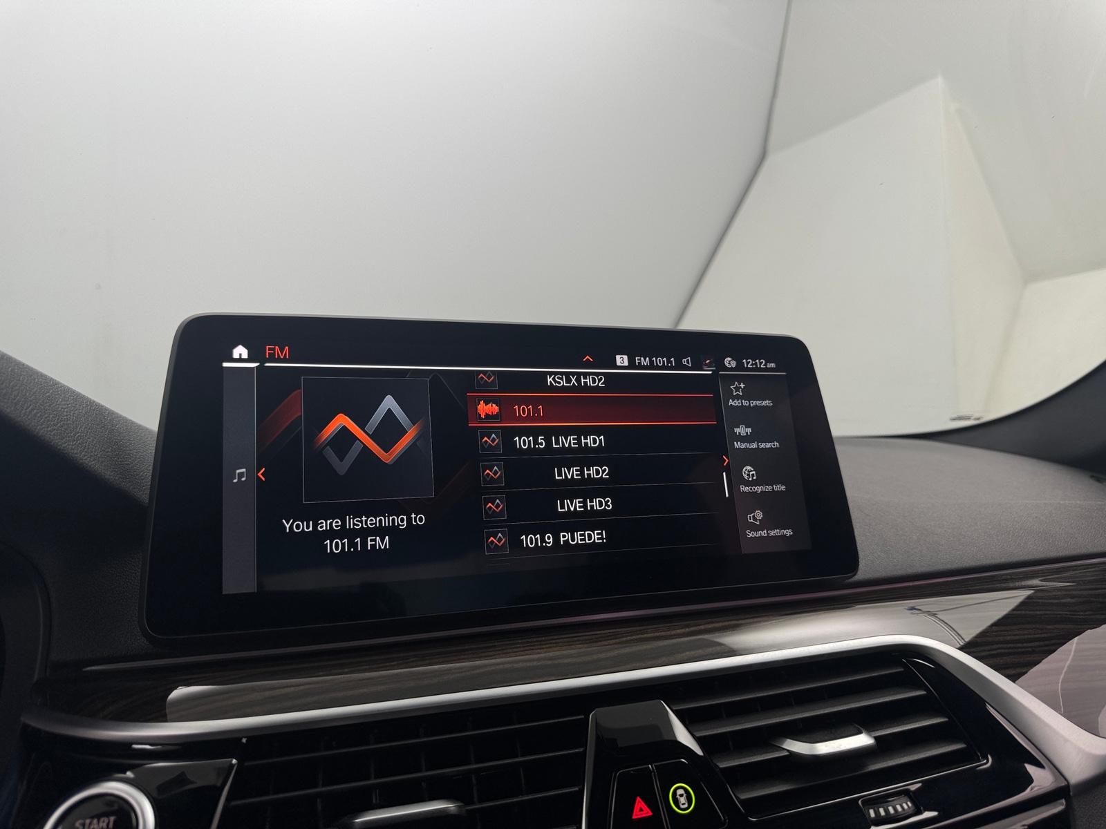 Thumbnail: 2023 BMW 5 Series - 3