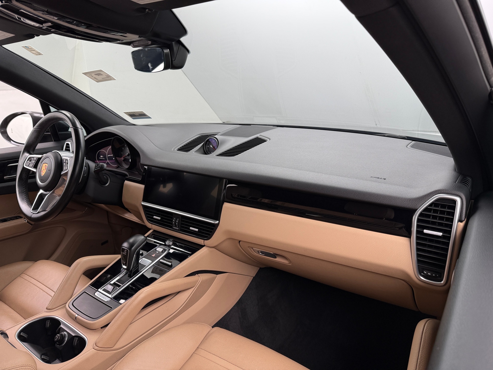 Thumbnail: 2019 Porsche Cayenne - 2