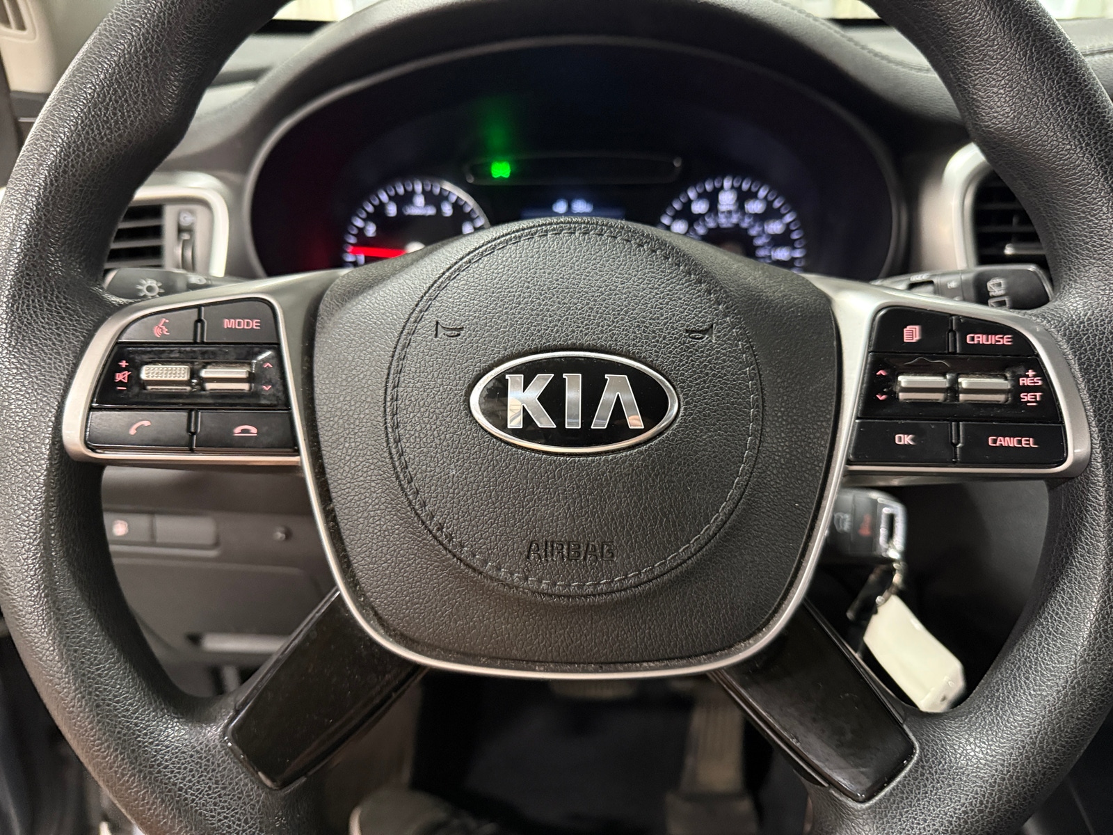 Thumbnail: 2020 Kia Sorento - 5
