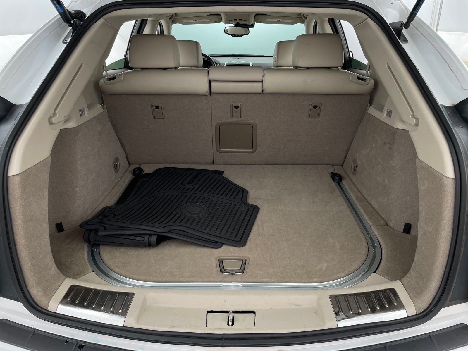 Thumbnail: 2014 Cadillac SRX - 6