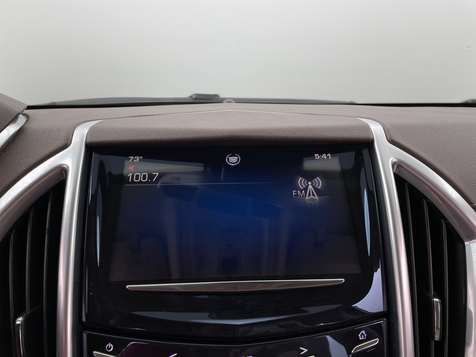 Thumbnail: 2014 Cadillac SRX - 3