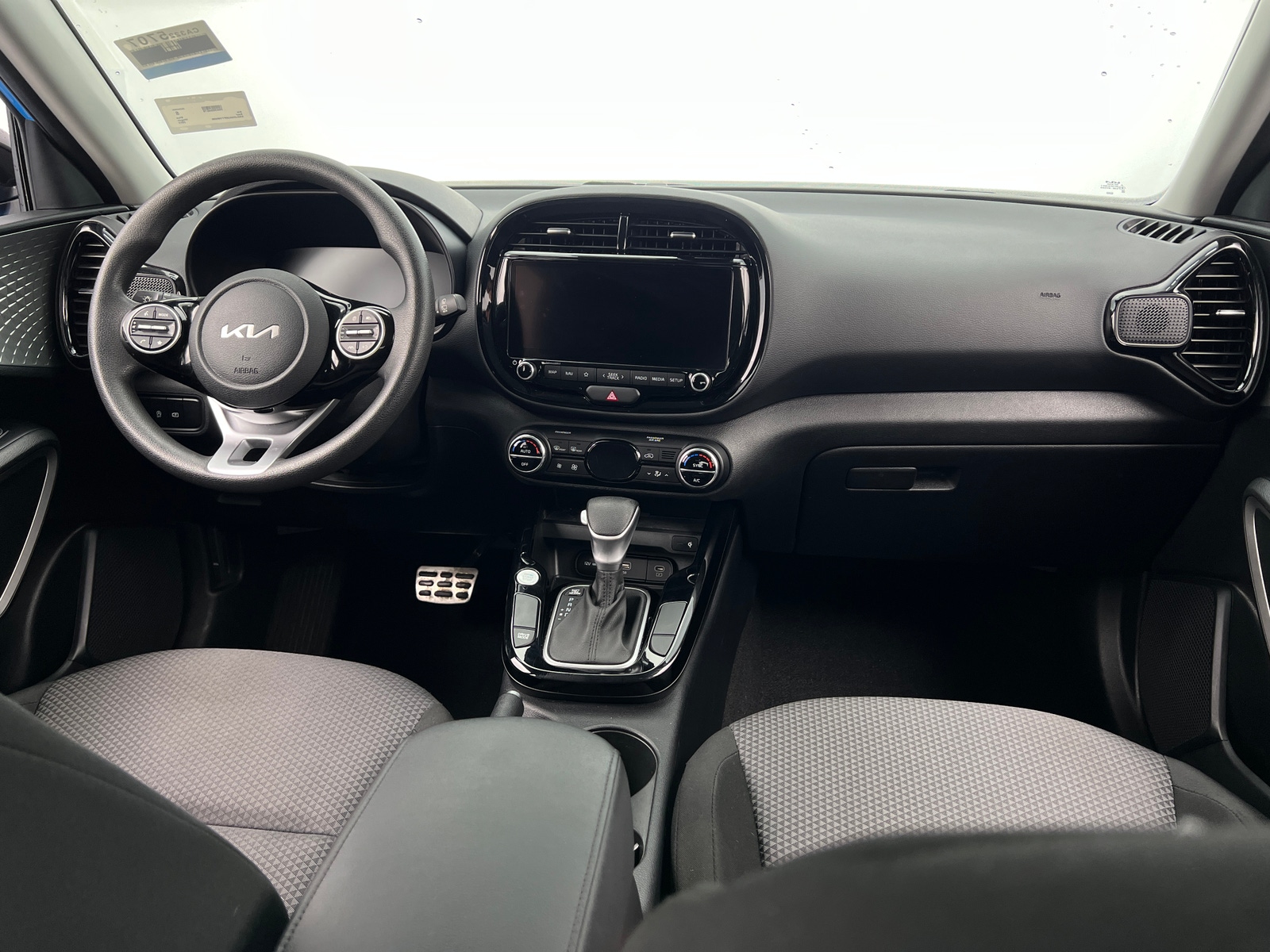 Thumbnail: 2023 Kia Soul - 3