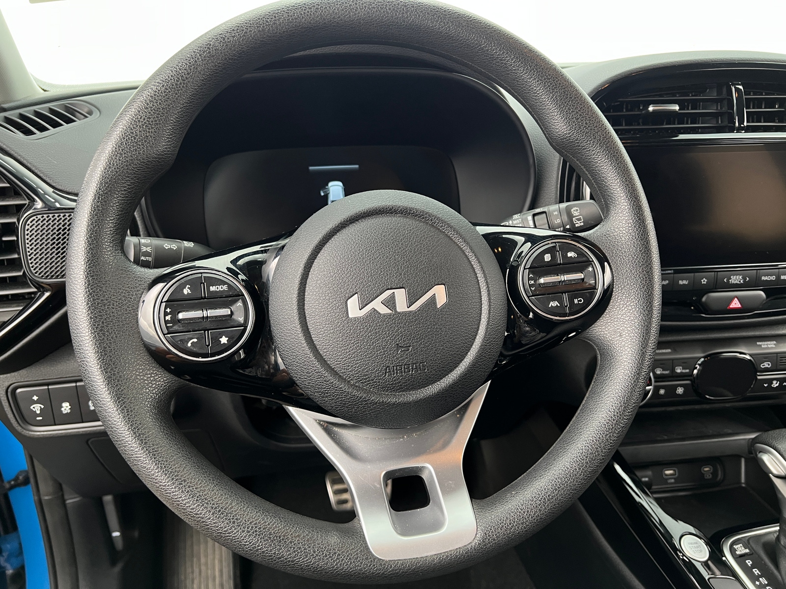 Thumbnail: 2023 Kia Soul - 5