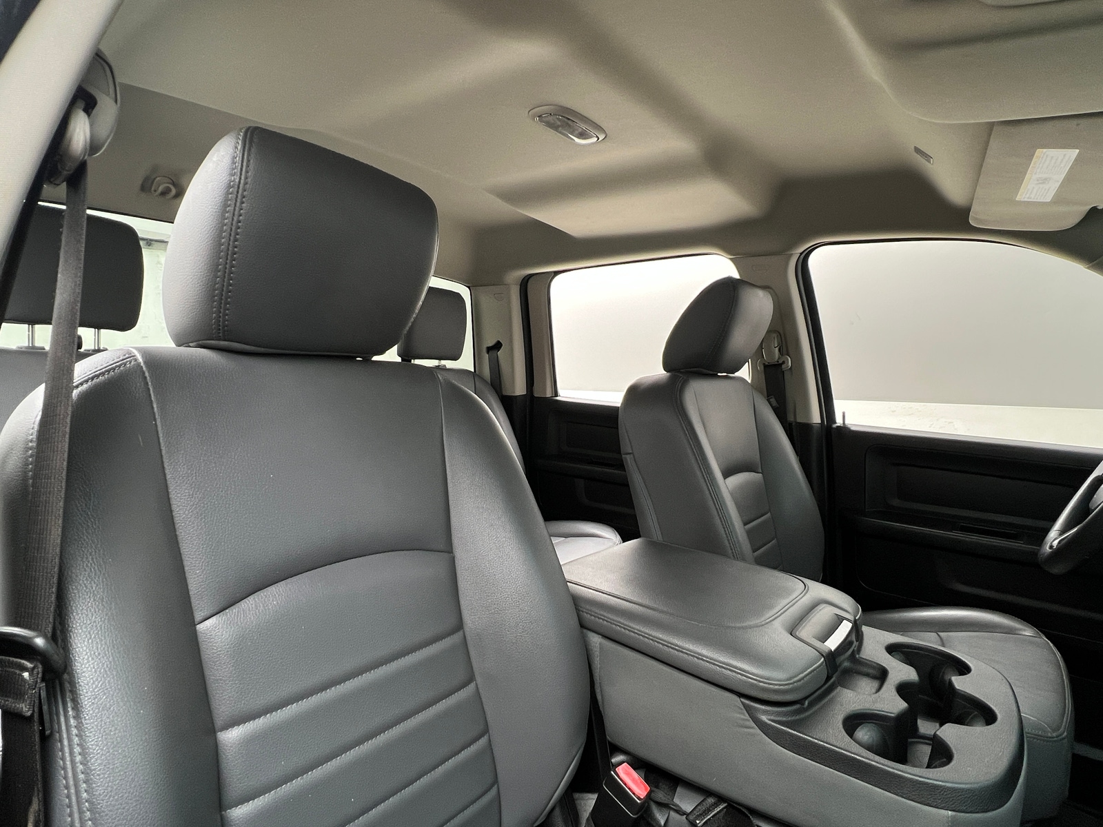 Thumbnail: 2020 RAM 1500 Classic - 2