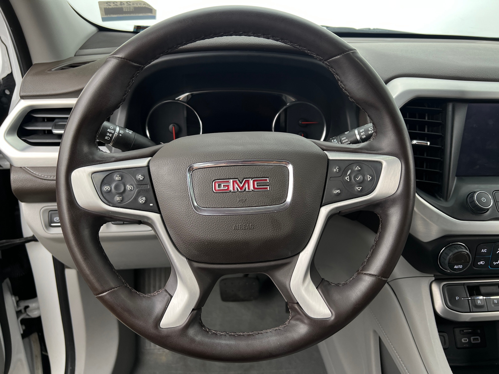 Thumbnail: 2023 GMC Acadia - 4