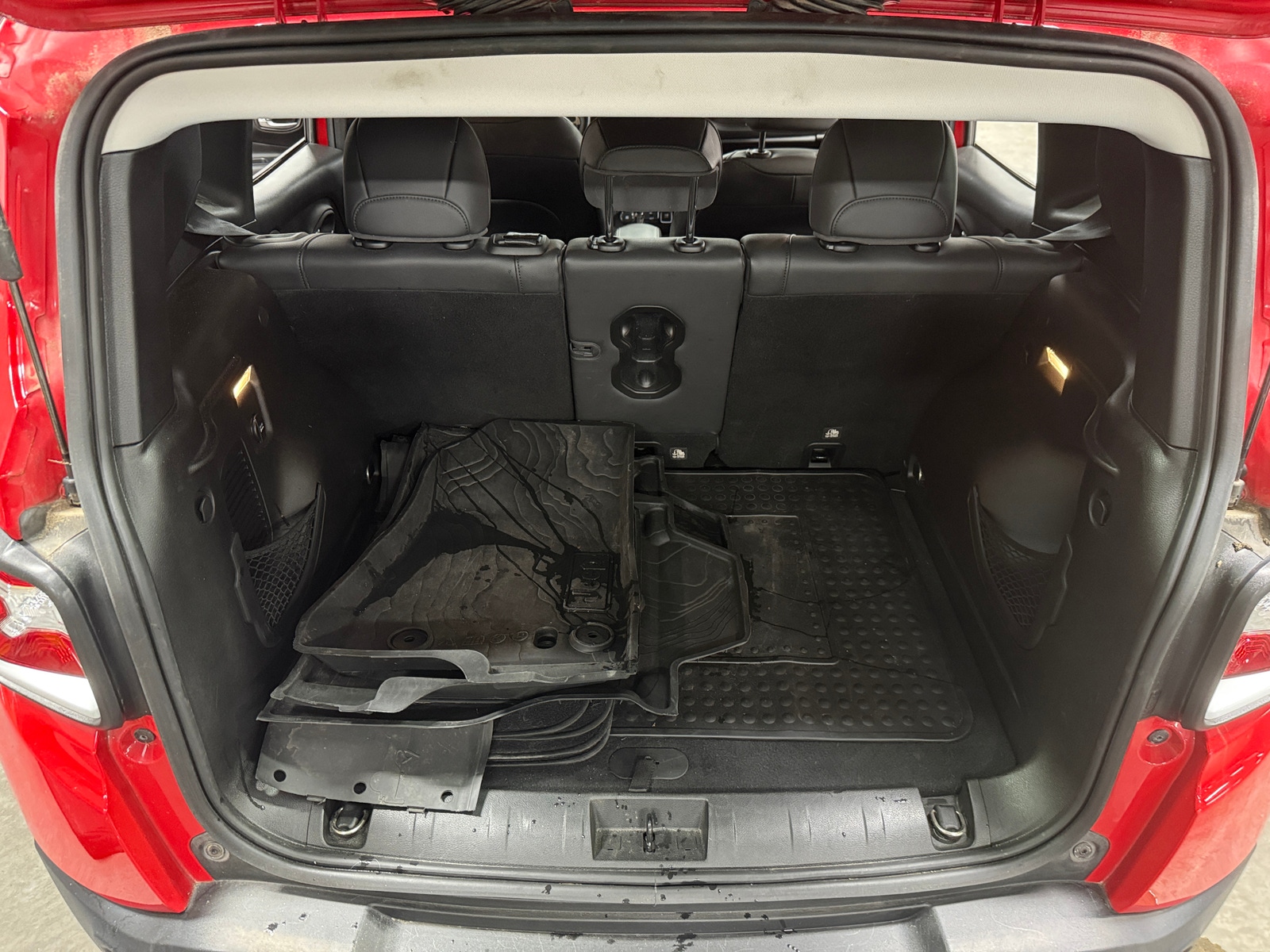 Thumbnail: 2016 Jeep Renegade - 6