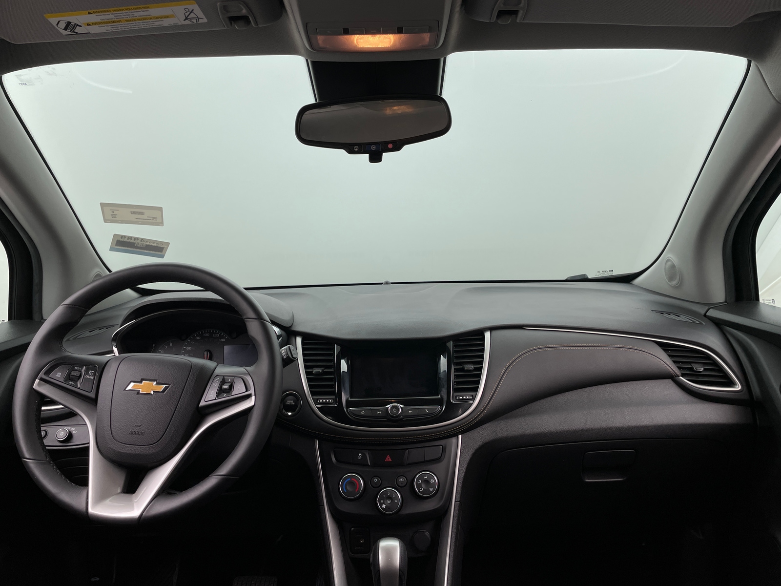 Thumbnail: 2018 Chevrolet Trax - 3