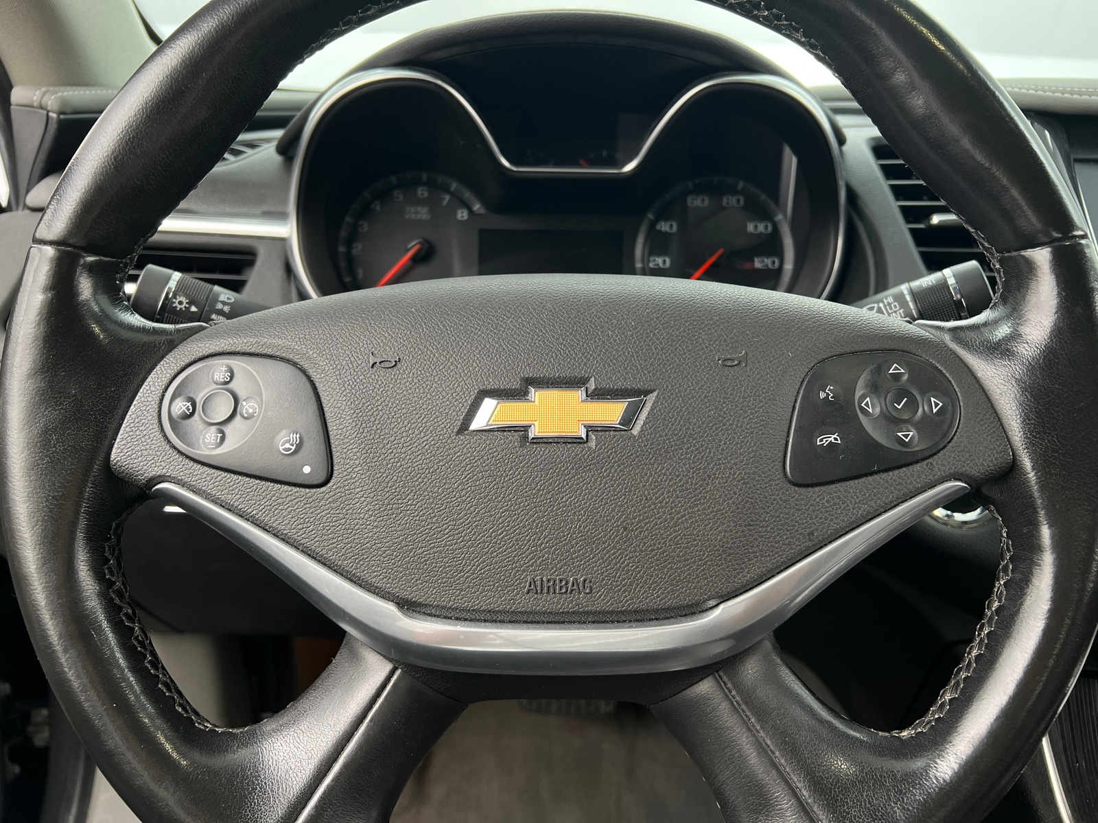 Thumbnail: 2019 Chevrolet Impala - 4